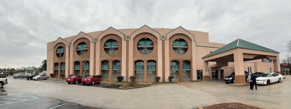 Фото The Lodge Hotel and Banquets