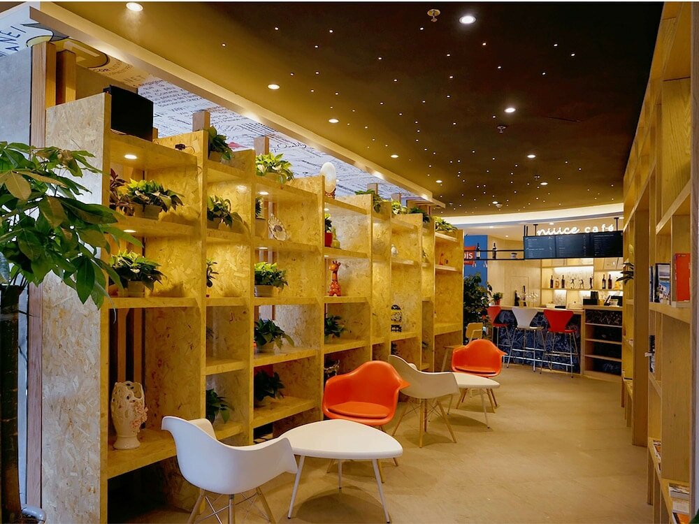 Фото Ibis Jiayuguan Railway Station Hotel