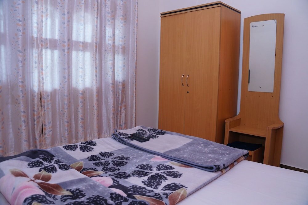 Фото Hotel Godai Girikunj