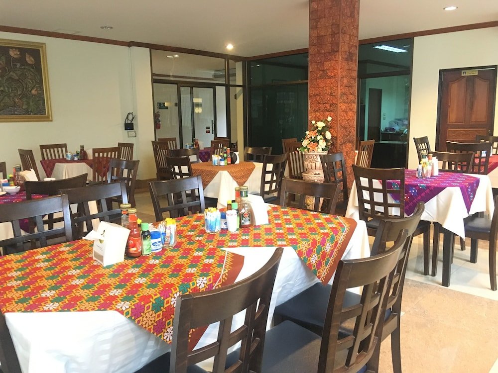 Фото Krabi Phetpailin Hotel