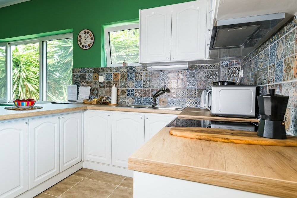 Фото Alexander Apartments Airport