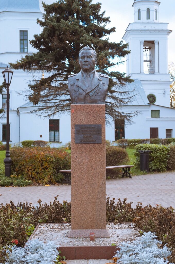 Monument, memorial Герой Советского Союза С.Ф. Ниловский, Tver, photo
