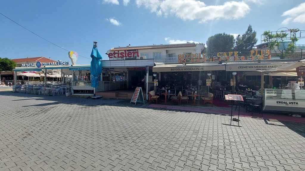 Cafe Beyoglu Cafe Alacati, Cesme, photo