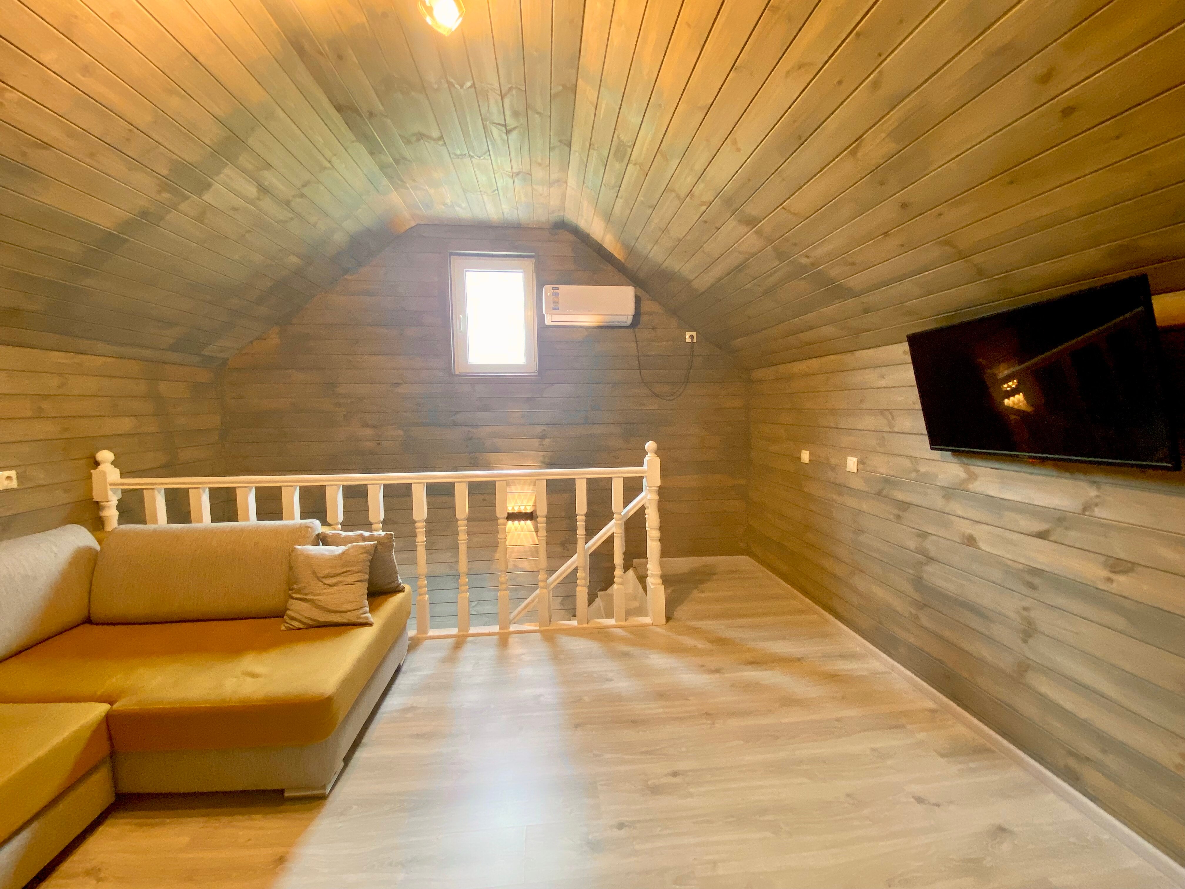 Фото Golden House