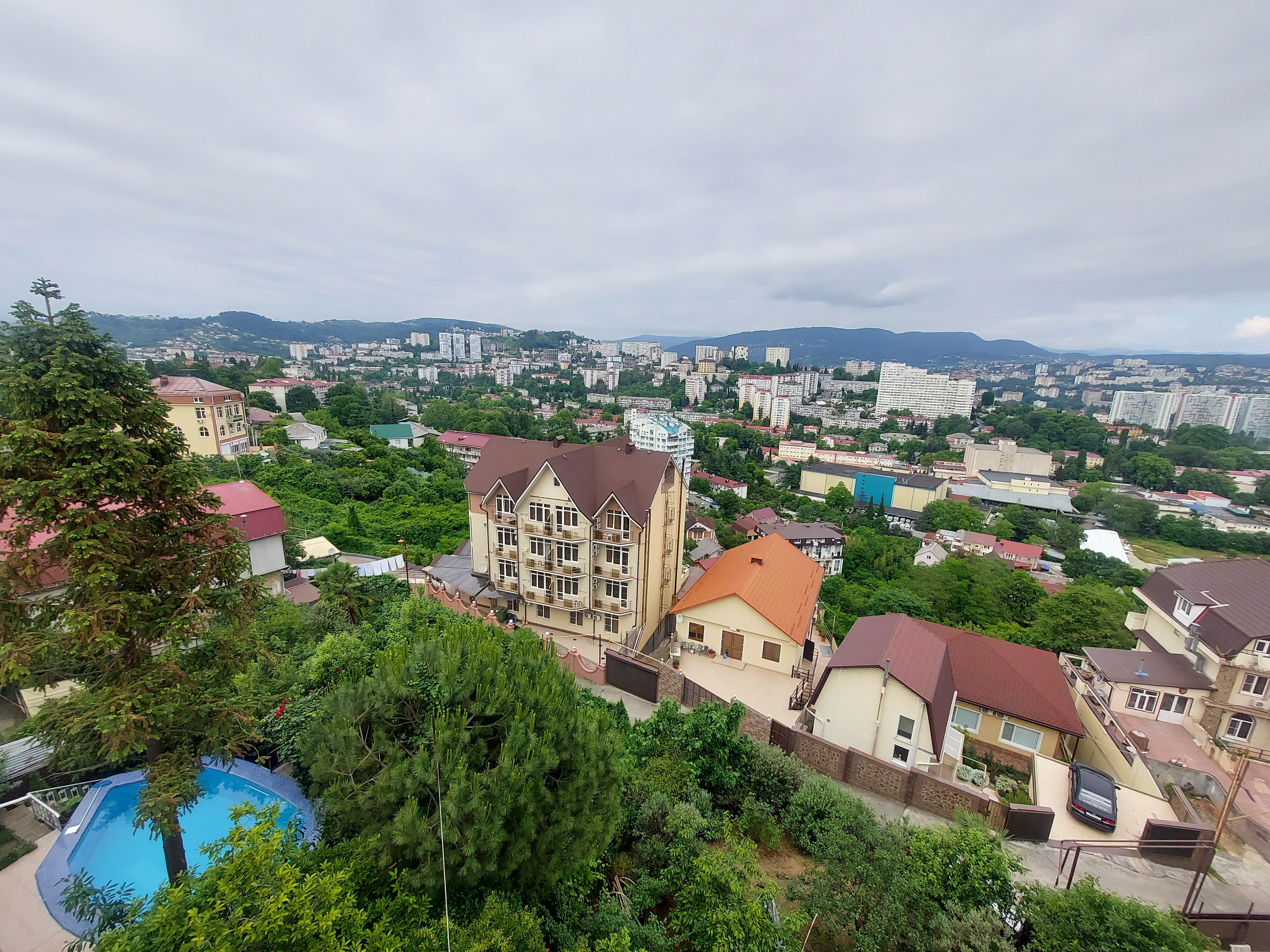 Фото отеля 2