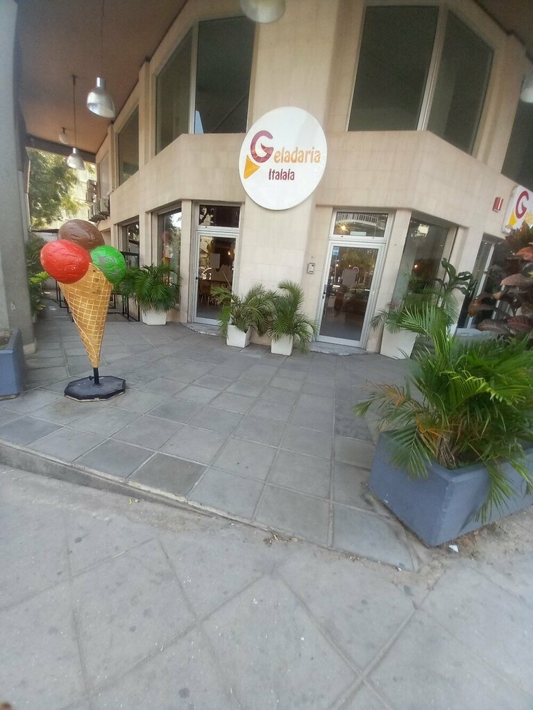 Ice cream Italala, Loanda, photo