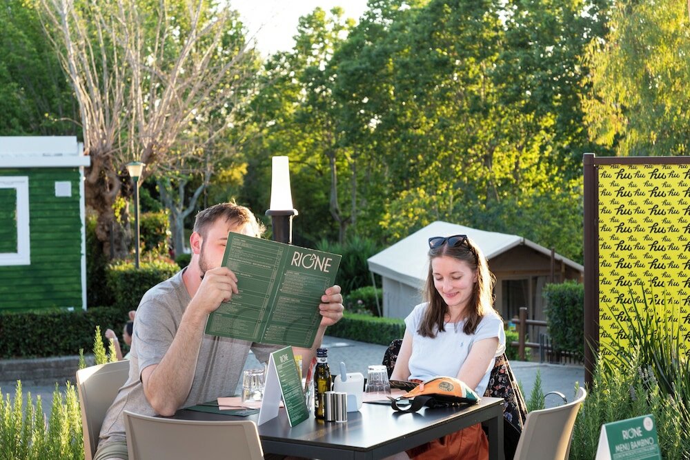 Фото hu Roma camping in town