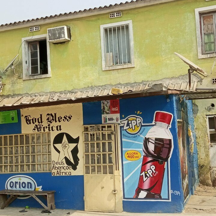 Cafe Cantina, Loanda, photo