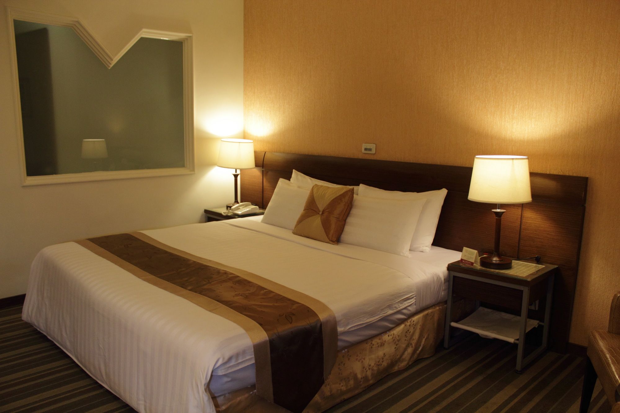 Фото Hong Cheng Sing Business Hotel