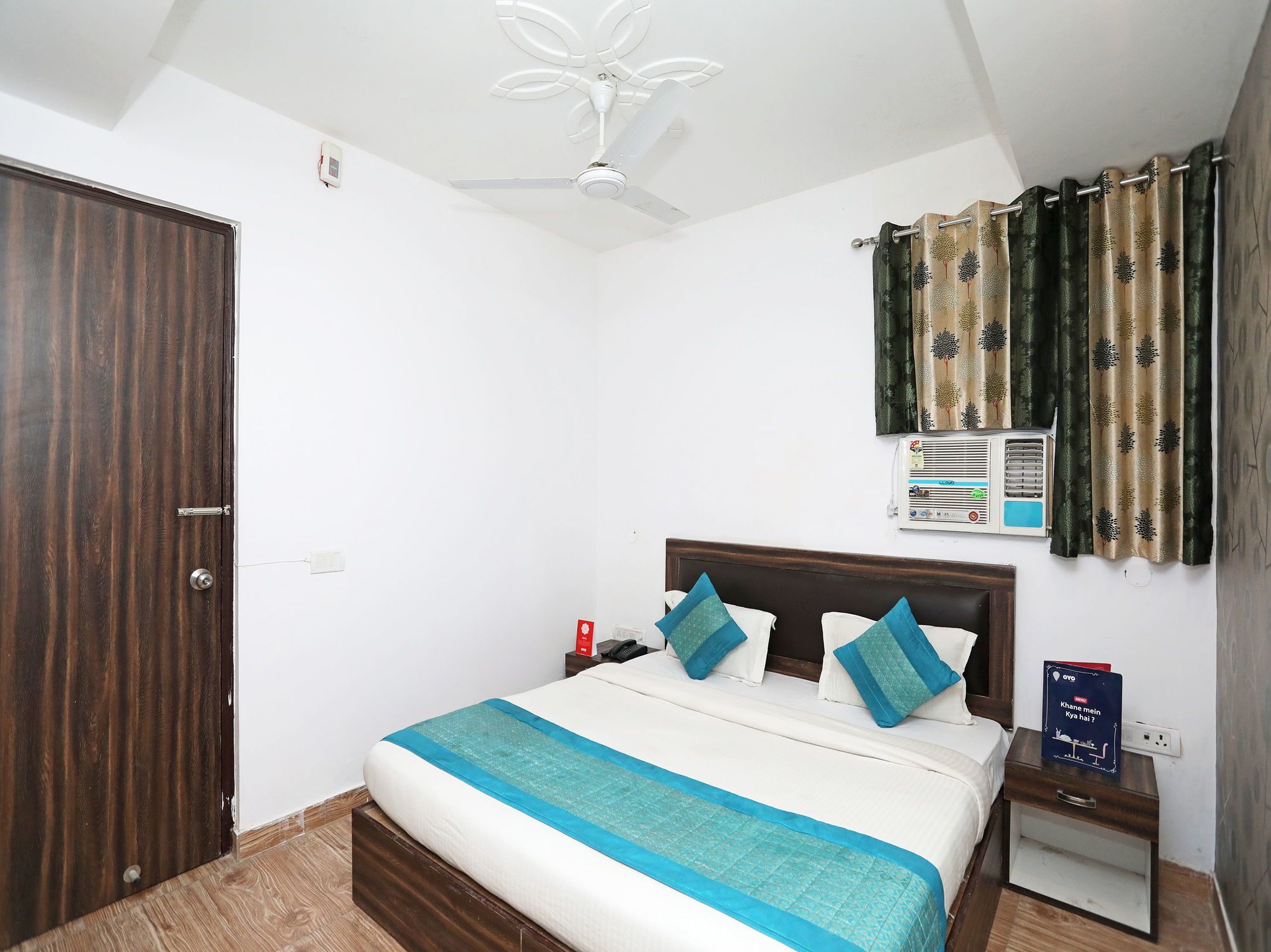 Фото Oyo 10795 Hotel Rs Residency