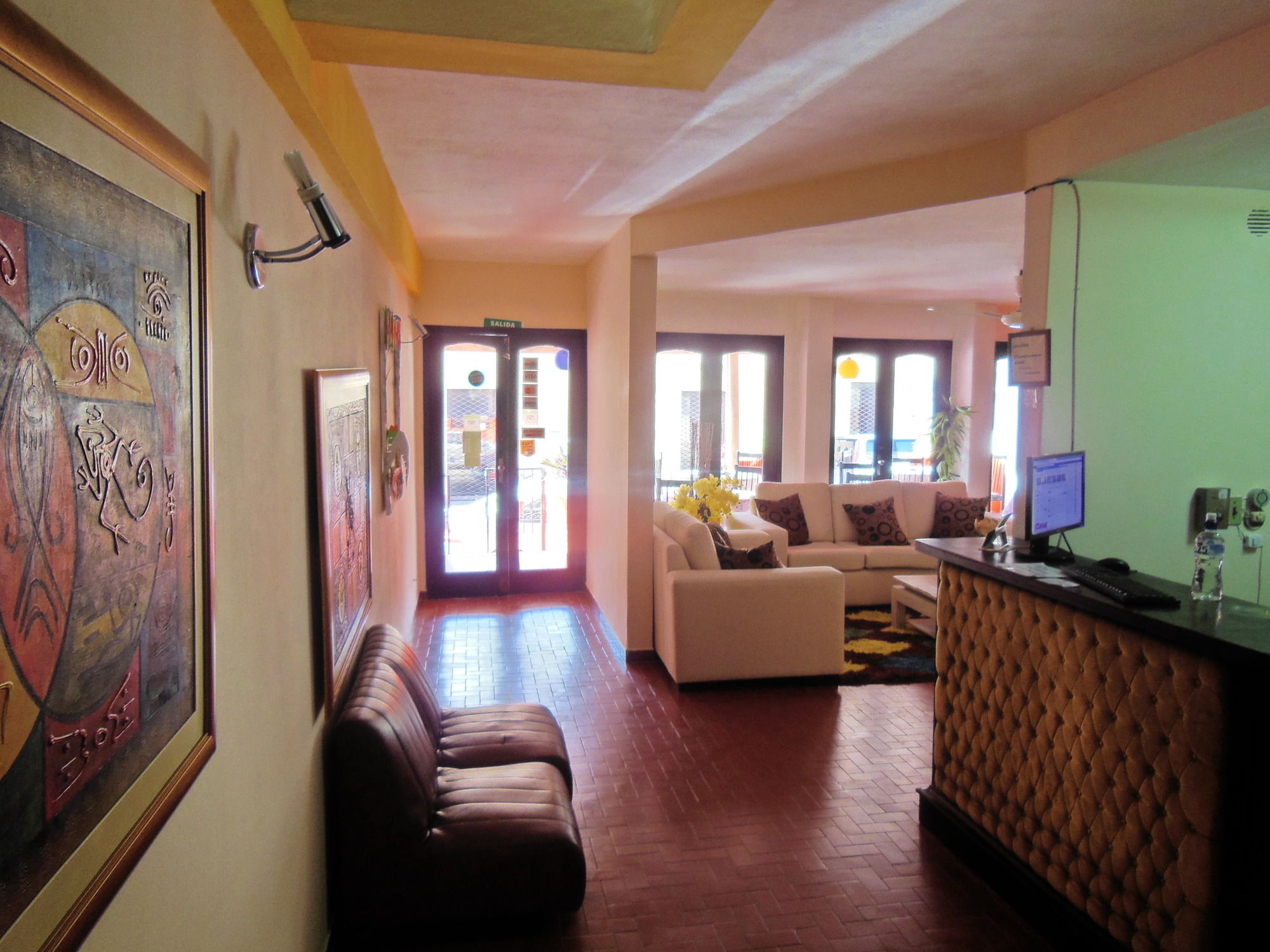 Фото Costanera Hostel Asuncion