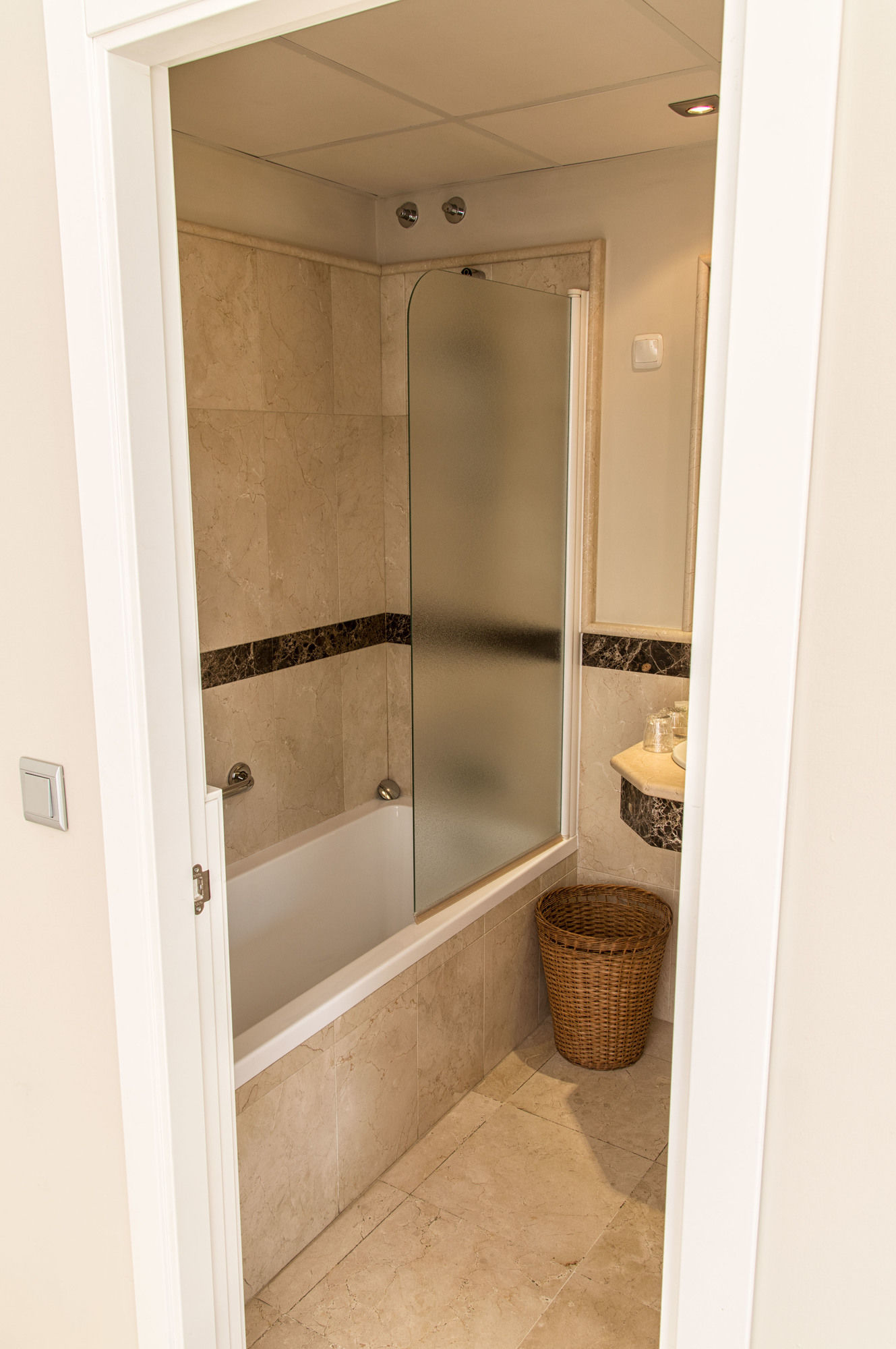 Фото Hotel Sevilla