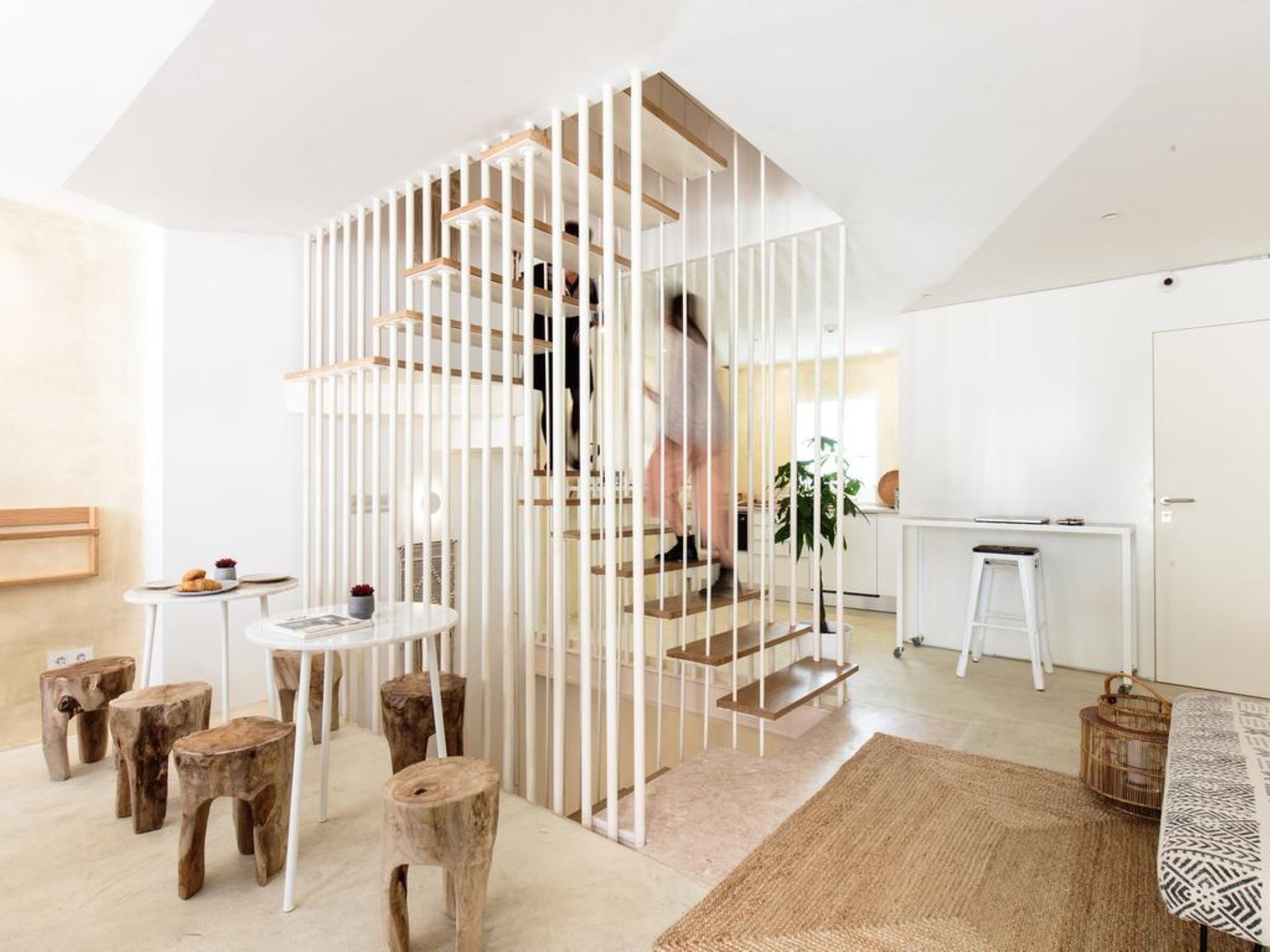 Фото WHome Paz Downtown Apartment № 2