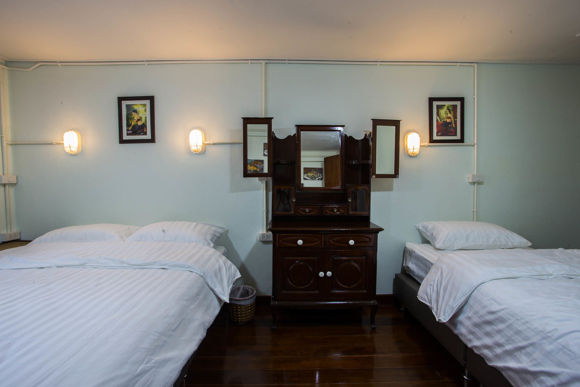 Фото Baan Gaysorn Hostel