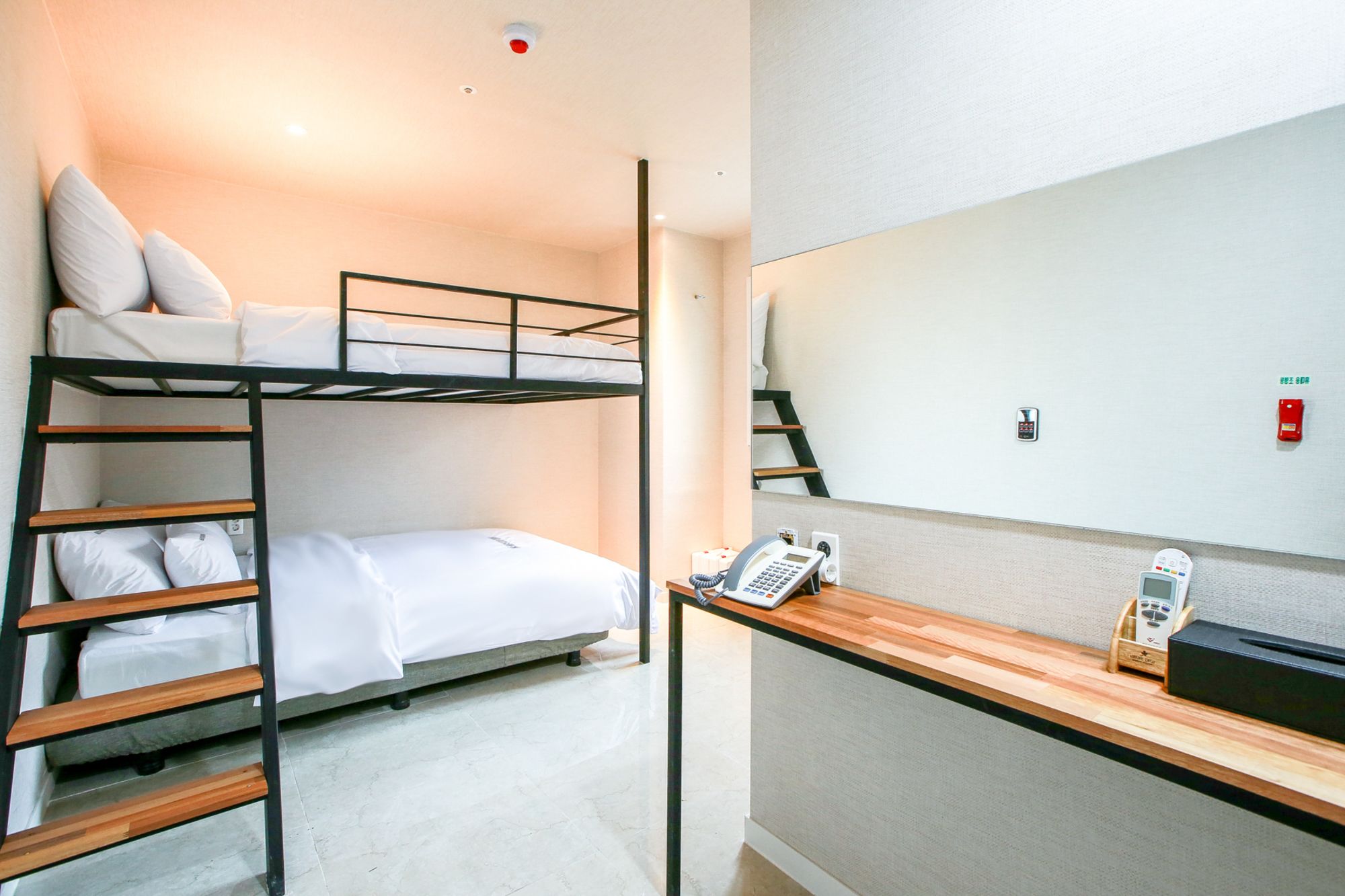 Фото MyeongDong New Stay Inn