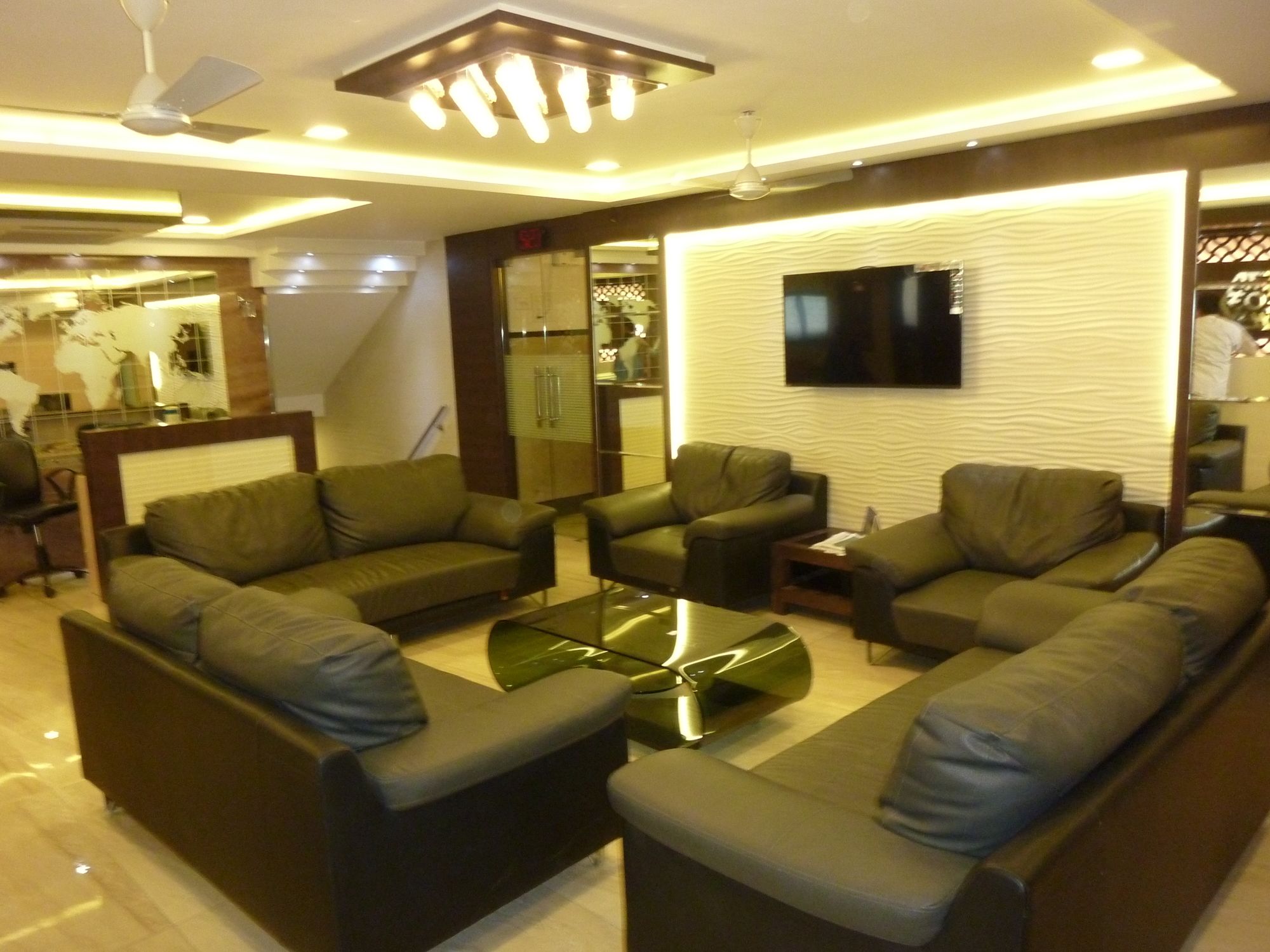 Фото отеля 2