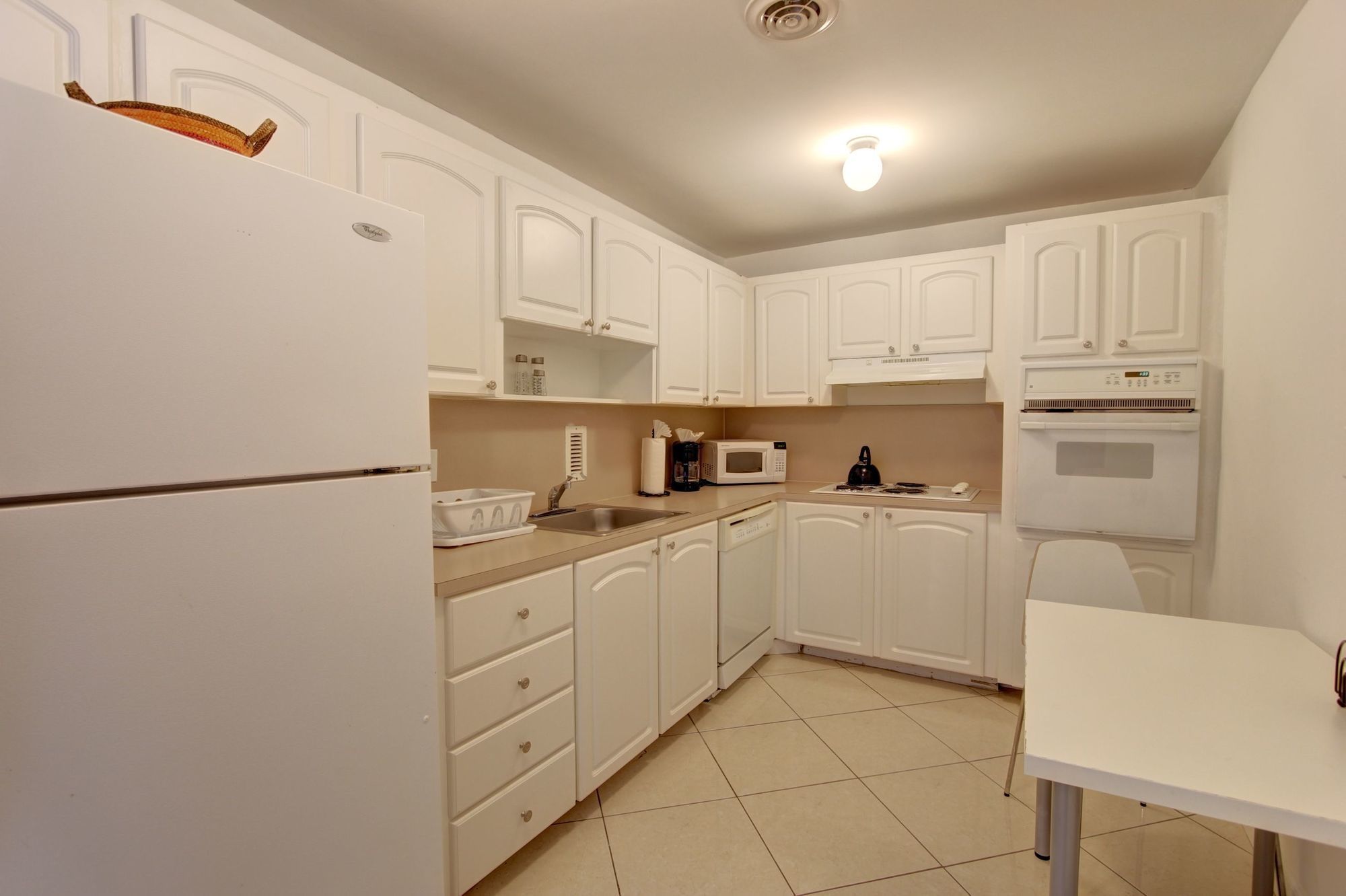 Фото Hollywood Condos