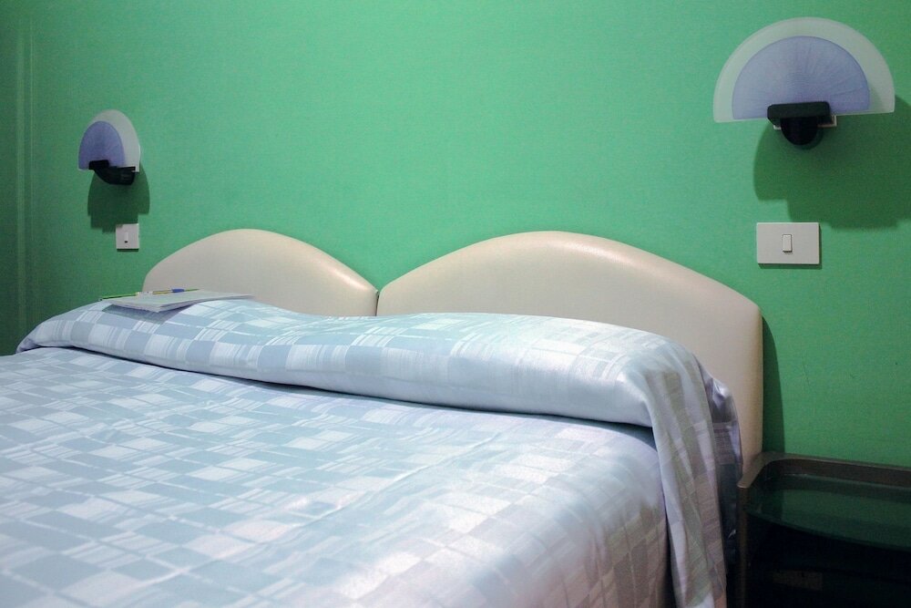 Фото A Roma San Pietro Best Bed & Breakfast