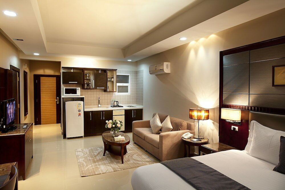 Фото Intour Qurtoba Hotel Suites