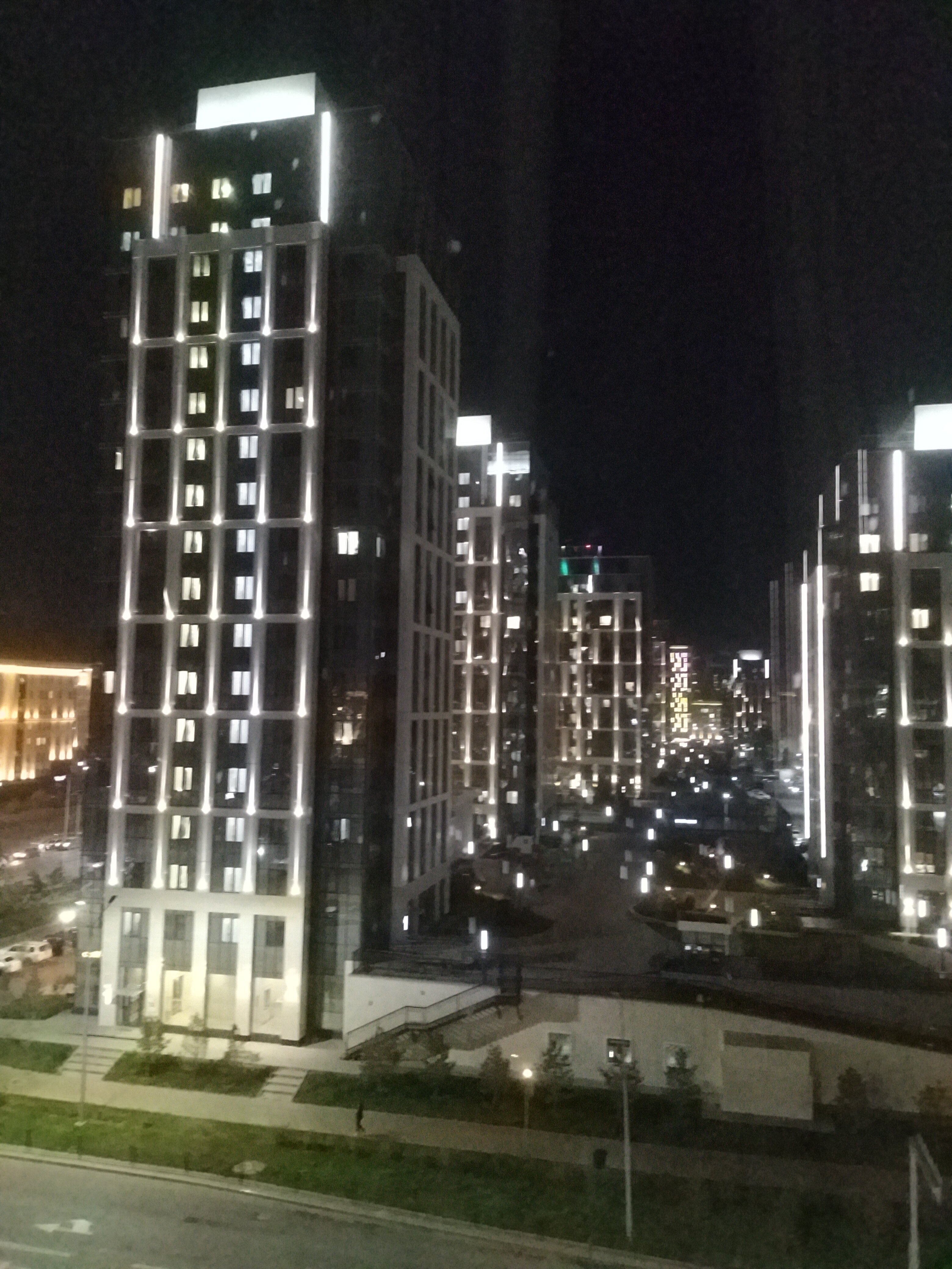 Фото Hampton by Hilton Astana Triumphal Arch