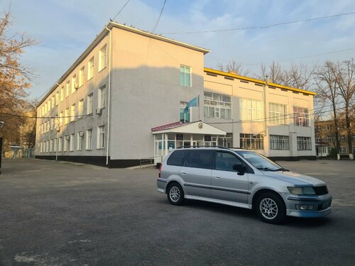 Аққұбамен асүйде қатты секс