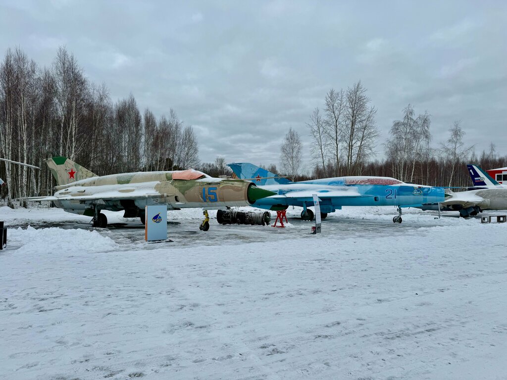 Monument to technology Истребитель МиГ-21МТ, Kaluga Oblast, photo