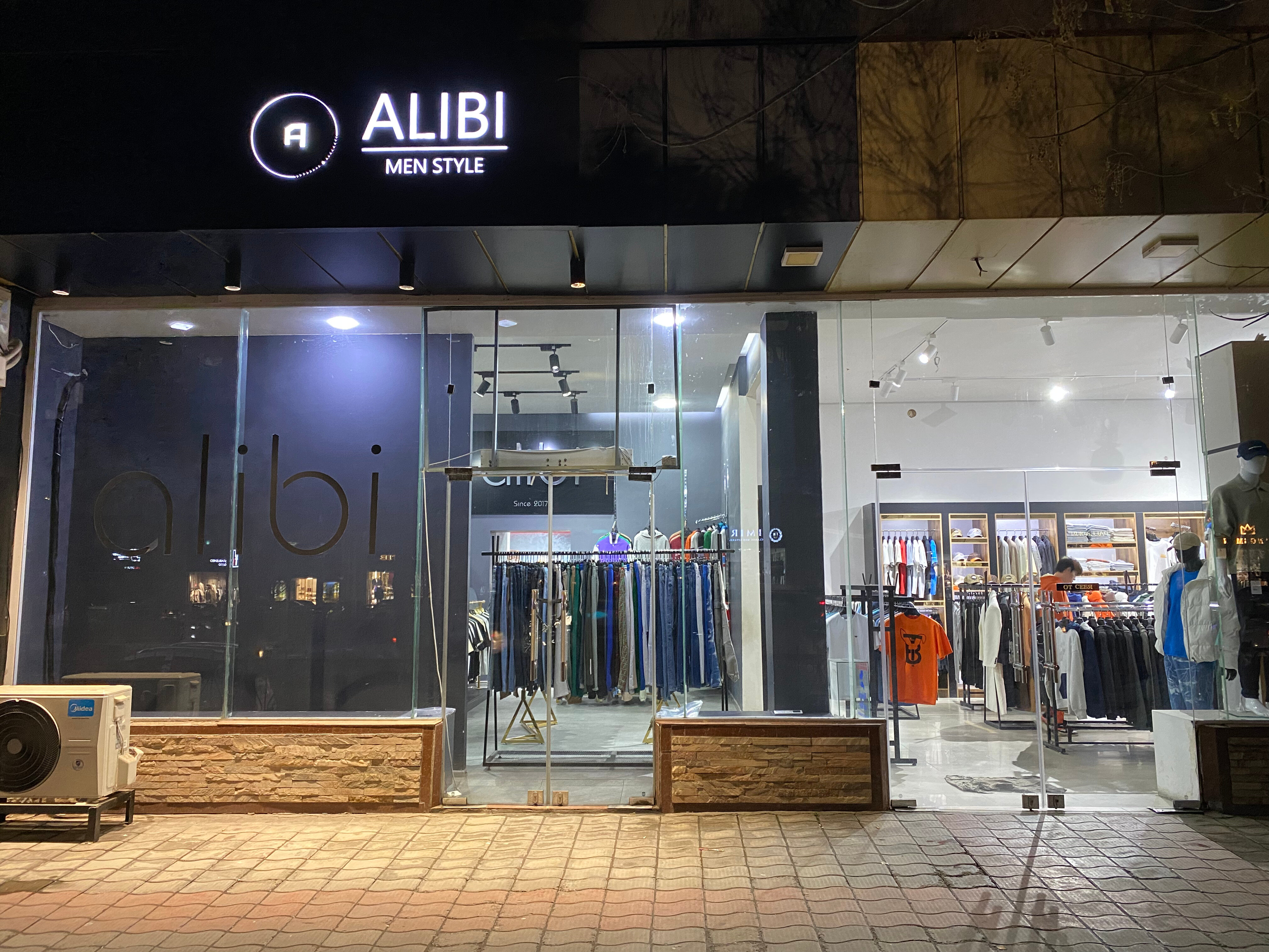 Oshxonada xotinlar porno