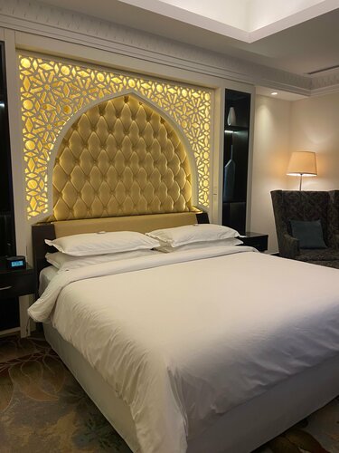 Гостиница Coral Beach Resort Sharjah в Шардже