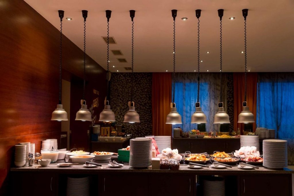 Фото Cosmos Saint-Petersburg Pulkovskaya Hotel