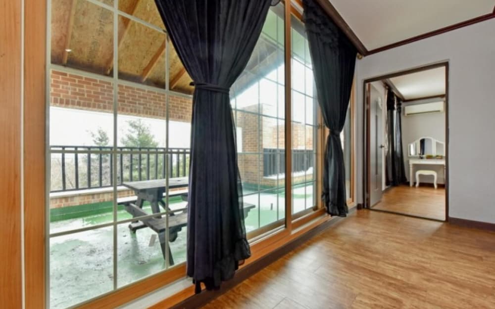 Фото Yesan Jeongdaun Pension