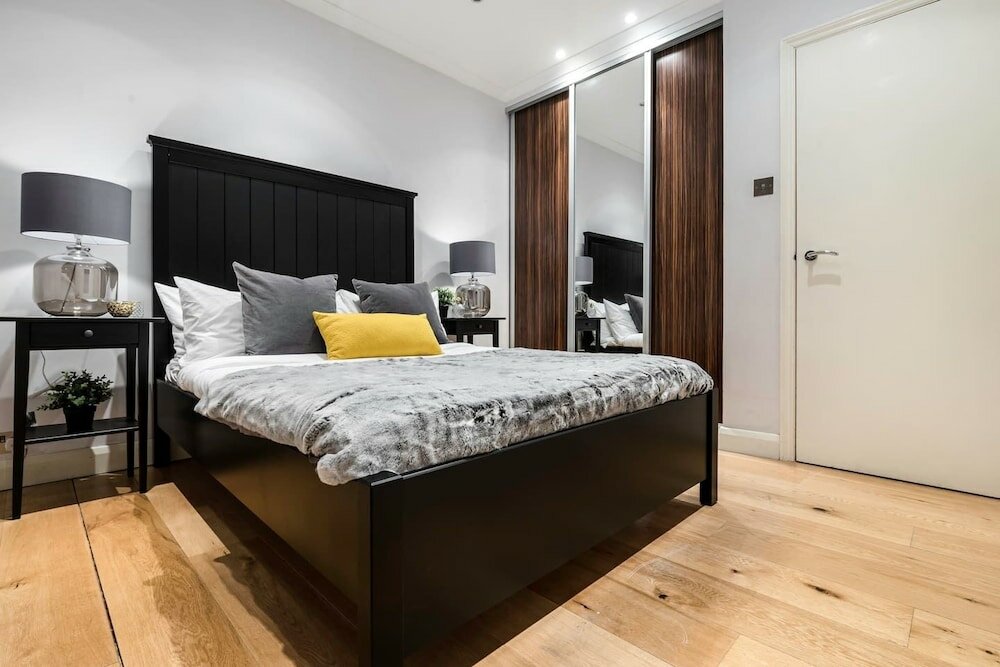 Фото Old Compton Street Apartments