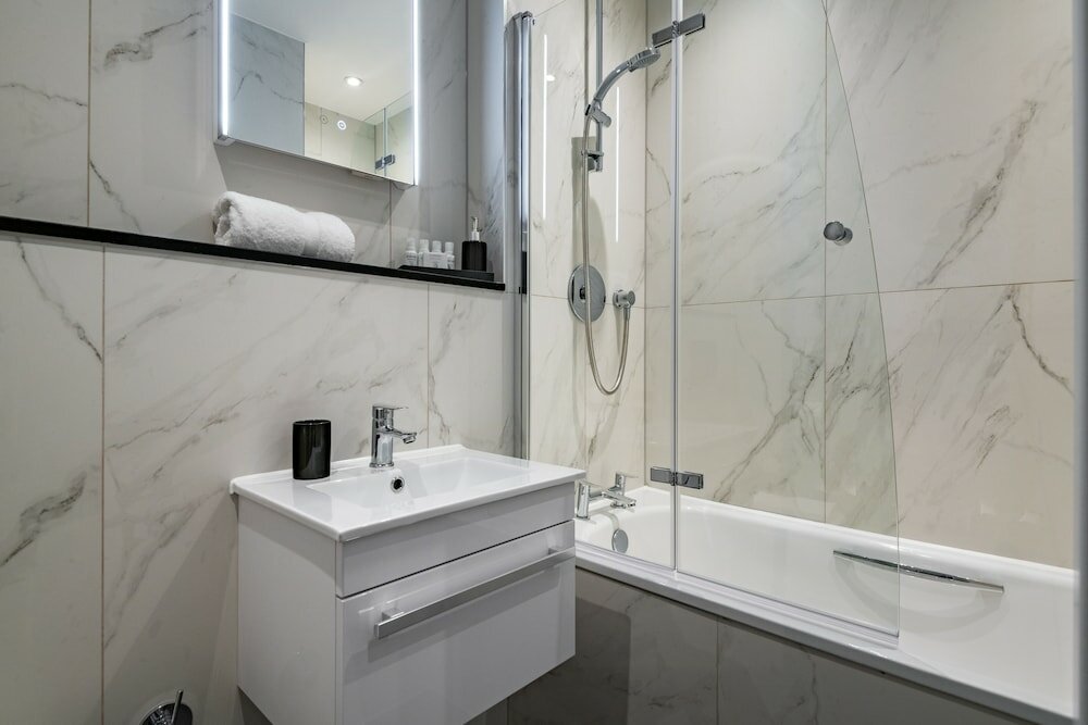 Фото 2 Queensberry Place by Stayo