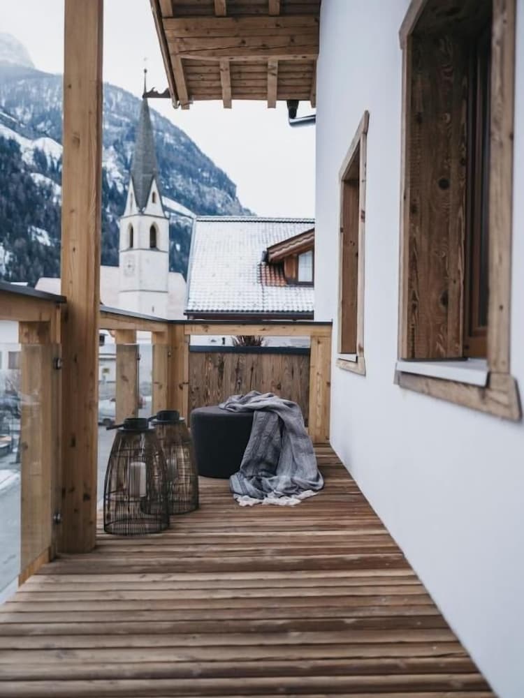 Фото Hotel Tyrol