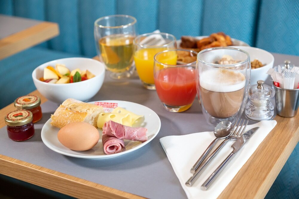 Фото Hôtel La Tour de Nesle La Rochelle Vieux Port