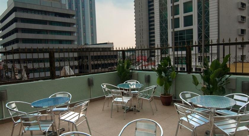 Фото Hotel A-One