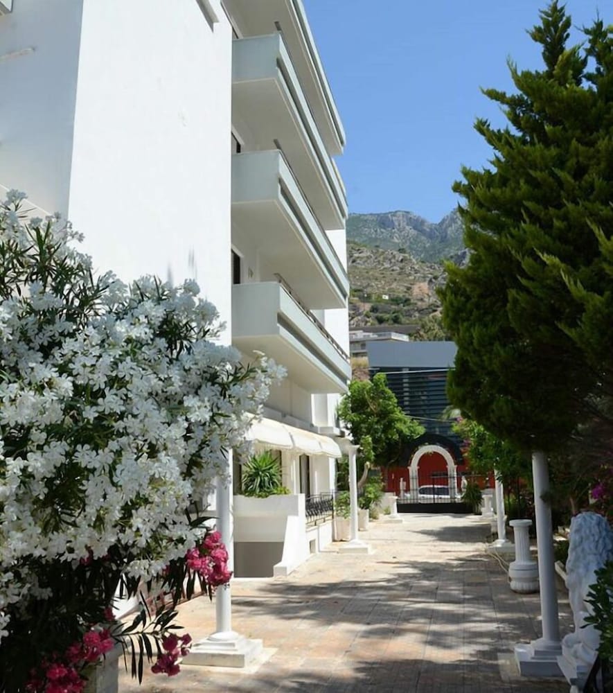 Фото Hotel Mon Repos