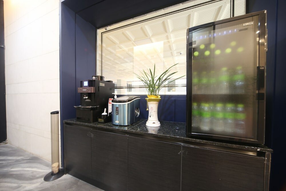 Фото Brown Dot Hotel Beomil