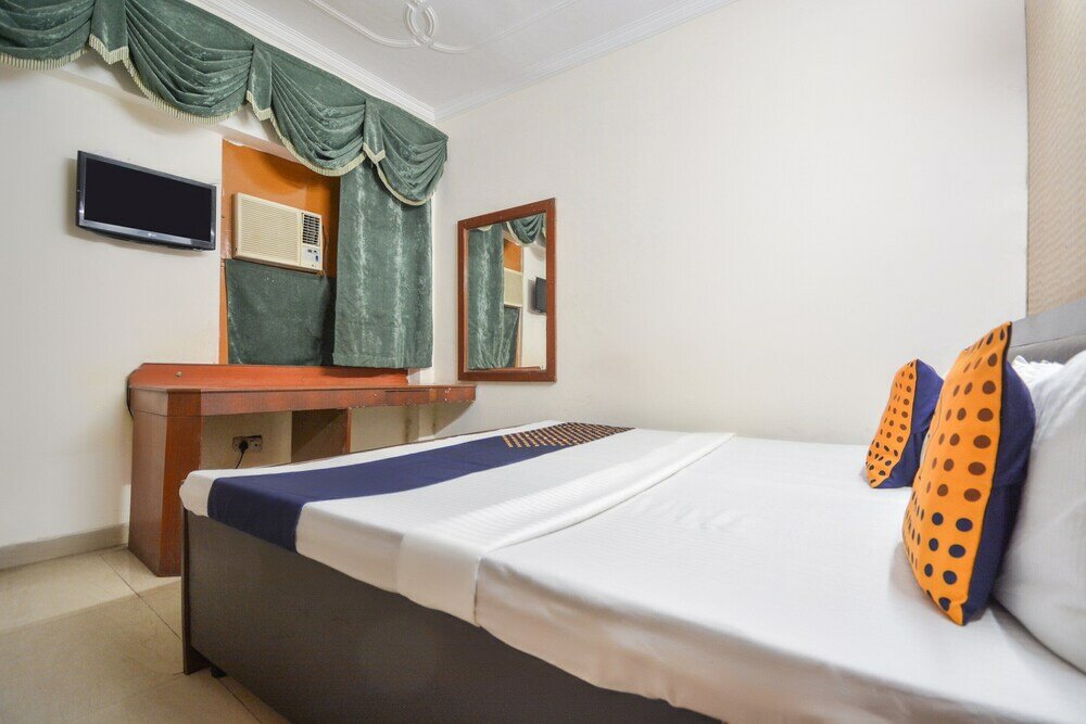 Фото Spot On 36686 Hotel Om Shanti Palace