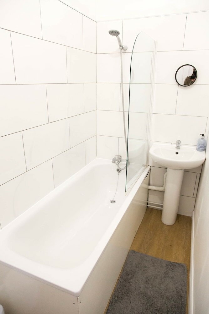 Фото Spacious Two Bed in Hackney