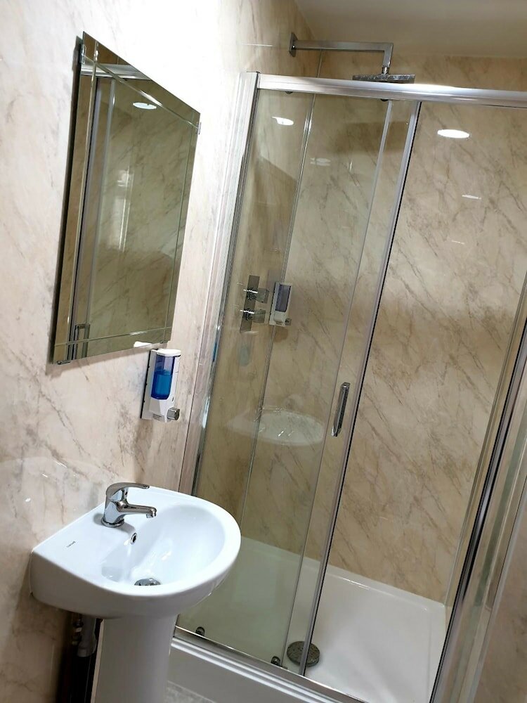 Фото Wanstead Hotel