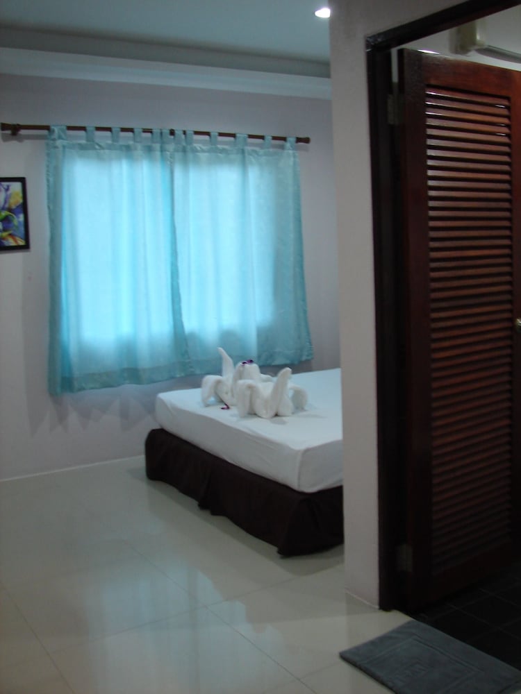 Фото Sabai House