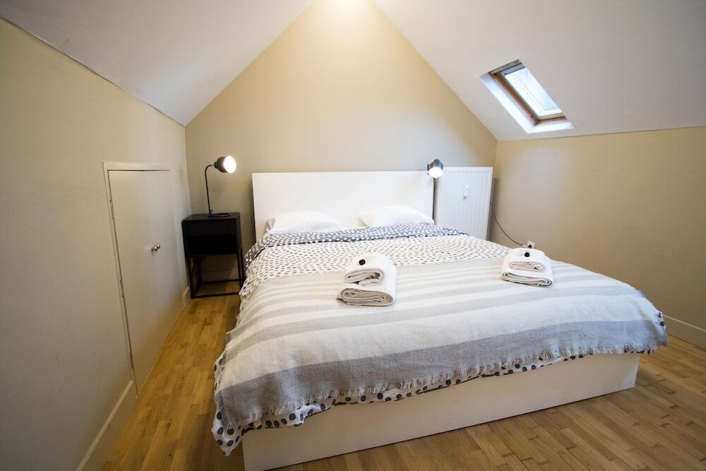 Фото Charming Triplex Near Avenue Louise