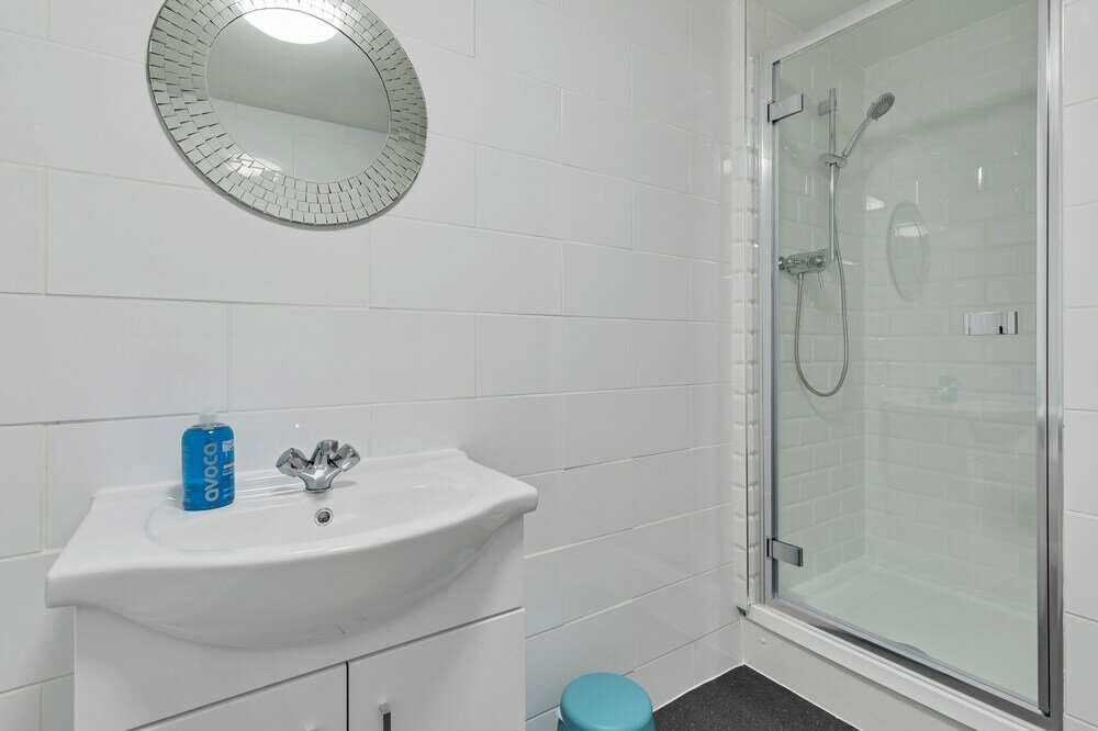 Фото Seabright Townhouse by My Getaways Parking for one car