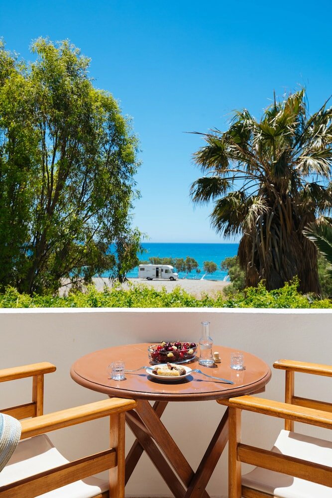 Фото Preveli Dionyssos Rooms