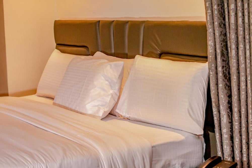 Фото Adun Suites