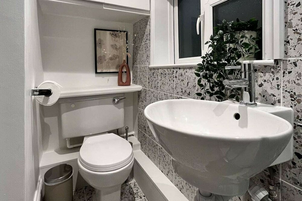 Фото The Fulham Loft - Captivating 2bdr Flat With Terrace