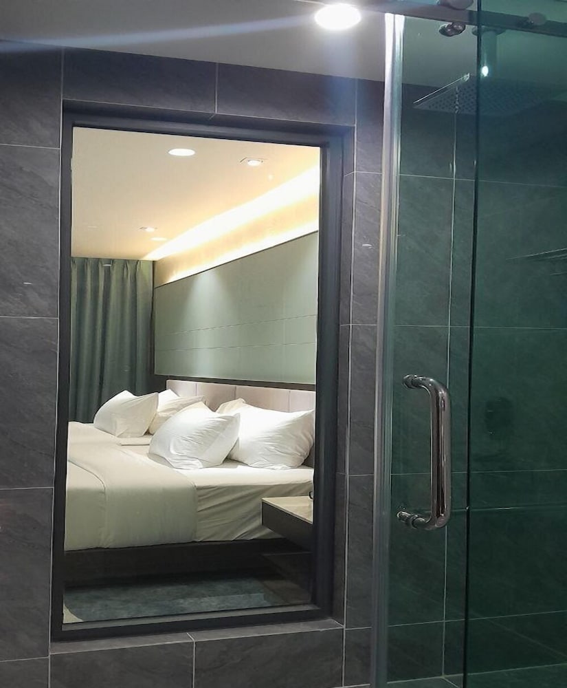 Фото Castle Bayview Resort & SPA