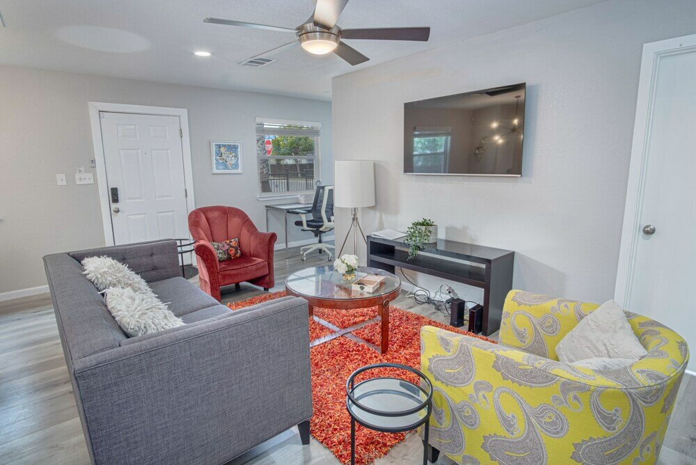 Фото Freshly Remodeled 3br 2ba Near Fantastic Downtown