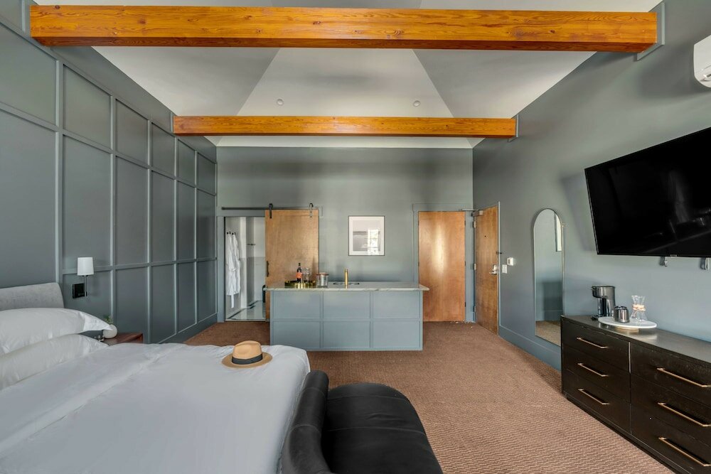 Фото The Emerald Boutique Stays