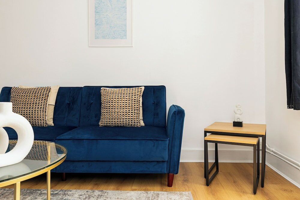 Фото The Bow Road Collection